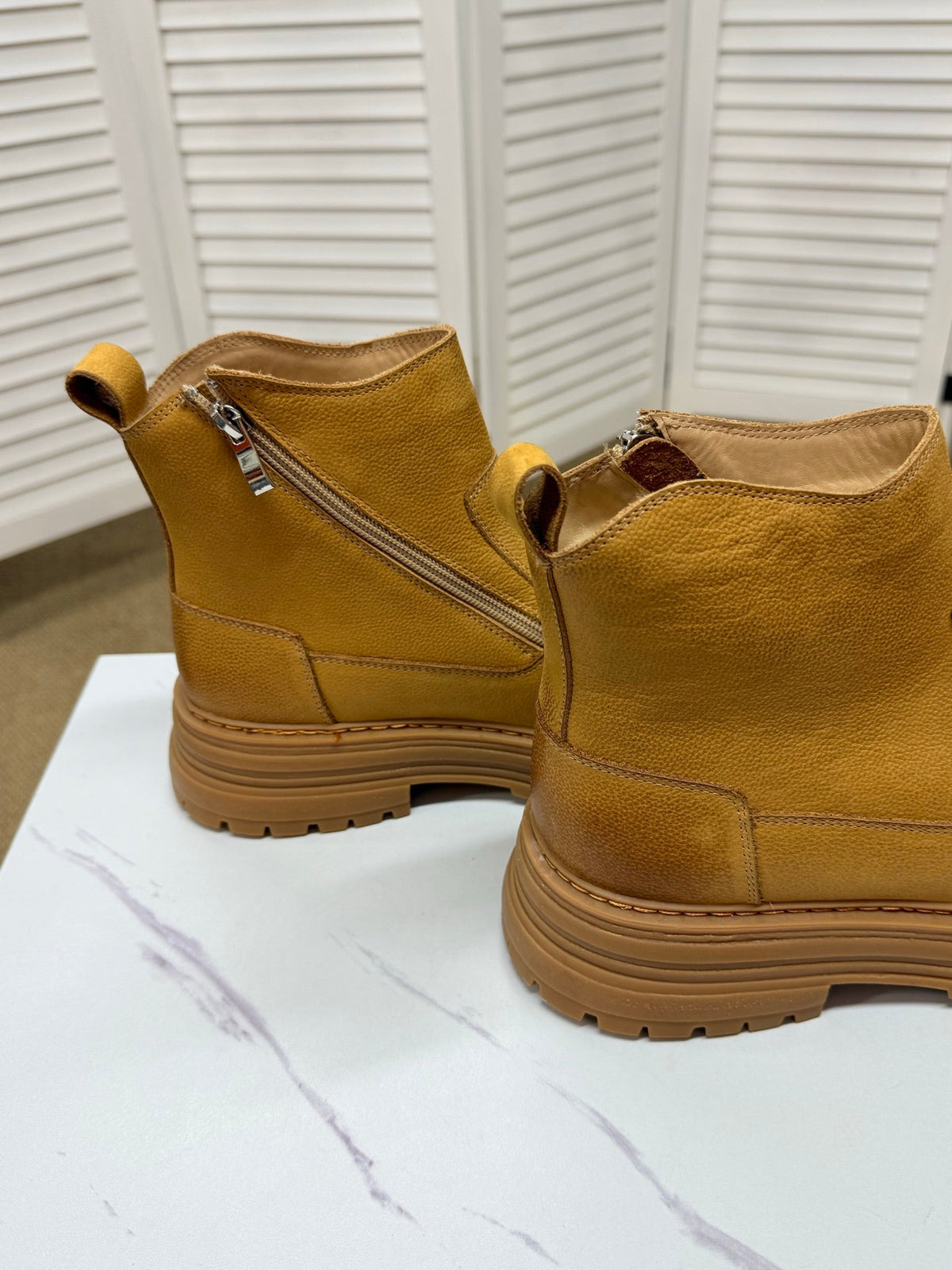 UGG Chestnut Leather Chelsea Boots